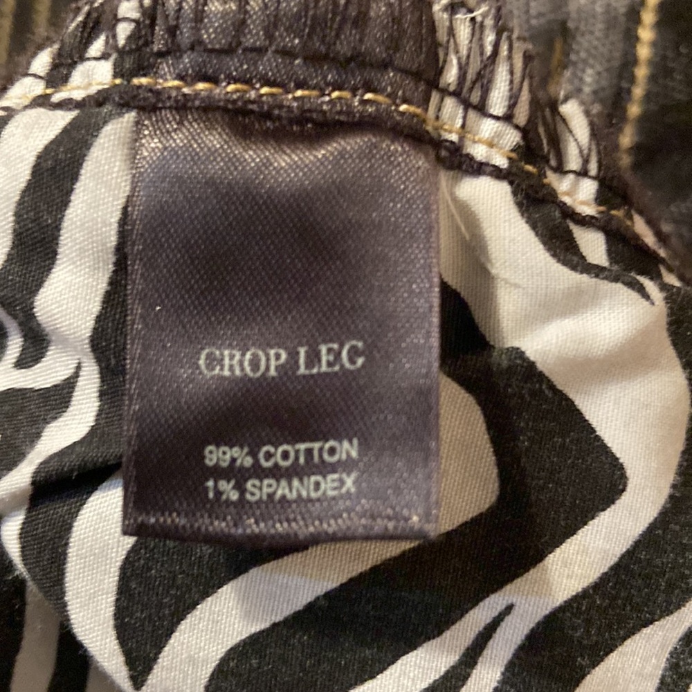 WHBM Blanc Black Crop Leg Jean - Picture 8 of 12
